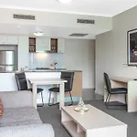 Oaks Brisbane on Charlotte Suites