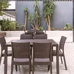 Oaks Brisbane on Charlotte Suites