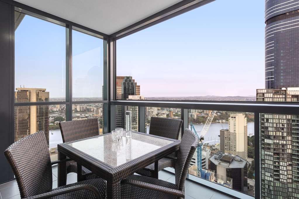 Oaks On Charlotte Aparthotel 4*